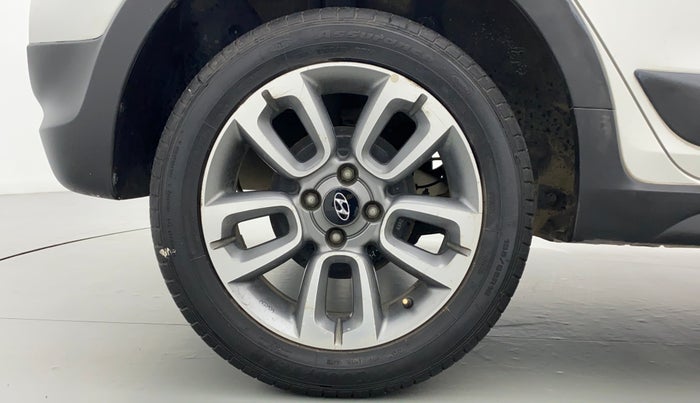 2015 Hyundai i20 Active 1.2 SX, Petrol, Manual, 48,272 km, Right Rear Wheel