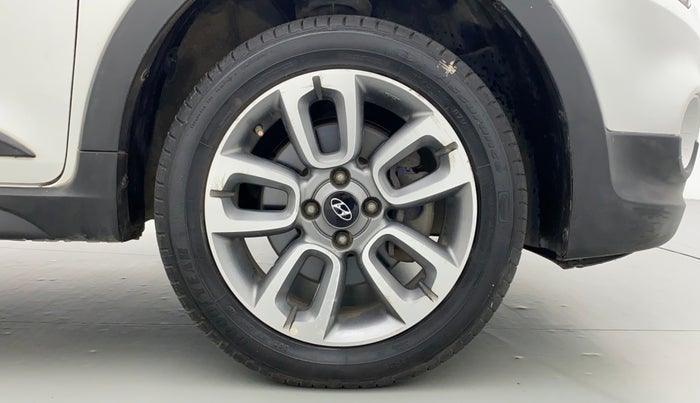 2015 Hyundai i20 Active 1.2 SX, Petrol, Manual, 48,272 km, Right Front Wheel