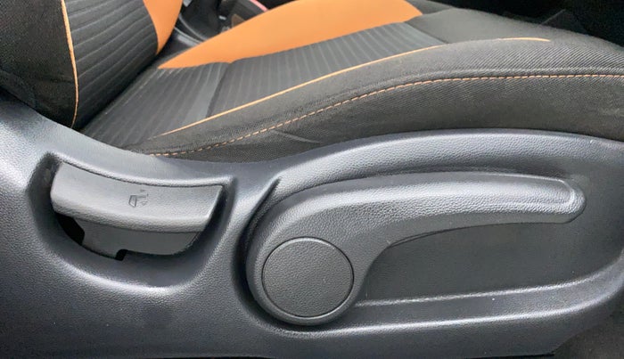 2015 Hyundai i20 Active 1.2 SX, Petrol, Manual, 48,272 km, Driver Side Adjustment Panel