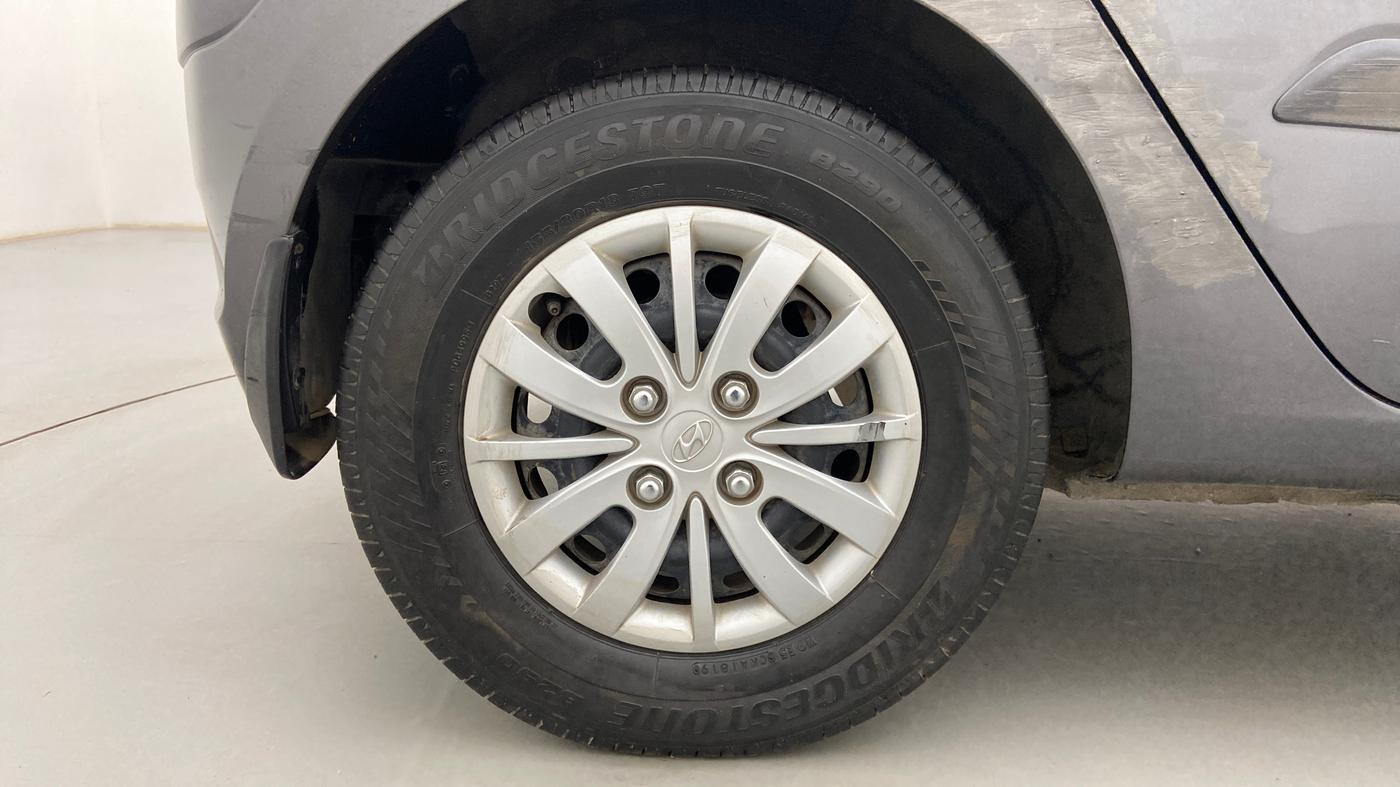 2013 Hyundai i10 MAGNA 1.2, Petrol, Manual, 68,730 km, Right Rear Wheel
