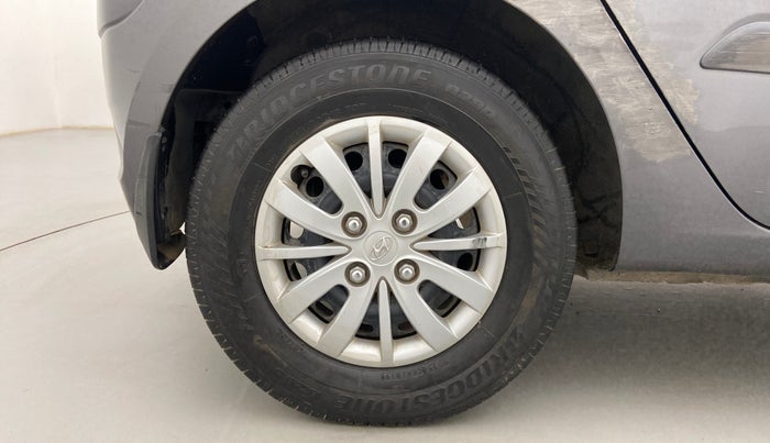 2013 Hyundai i10 MAGNA 1.2, Petrol, Manual, 68,730 km, Right Rear Wheel