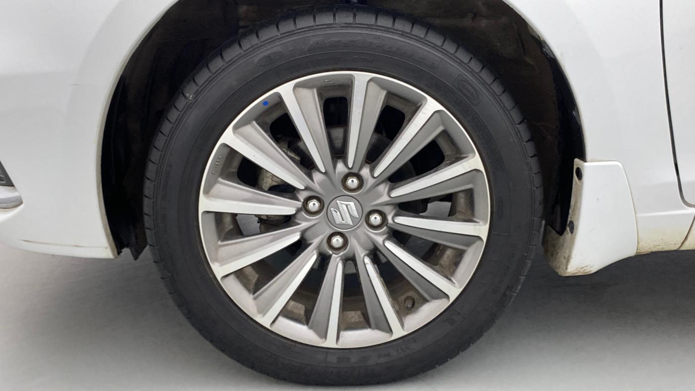 2020 Maruti Ciaz ALPHA 1.5 AT SHVS, Petrol, Automatic, 11,169 km, Left Front Wheel