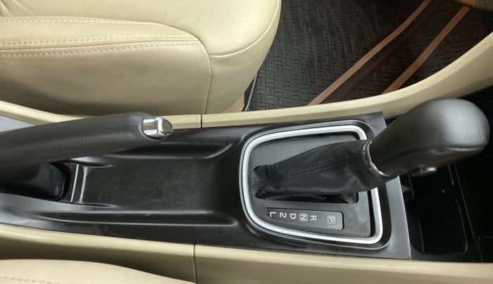 2020 Maruti Ciaz ALPHA 1.5 AT SHVS, Petrol, Automatic, 11,169 km, Gear Lever