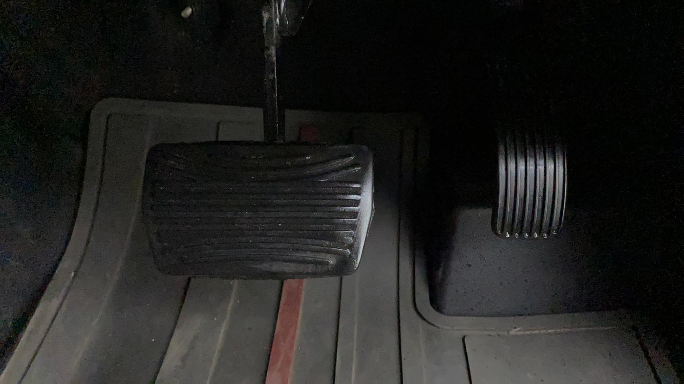 2021 Mahindra Thar LX PETROL HT 4WD AT, CNG, Automatic, 21,393 km, Pedals