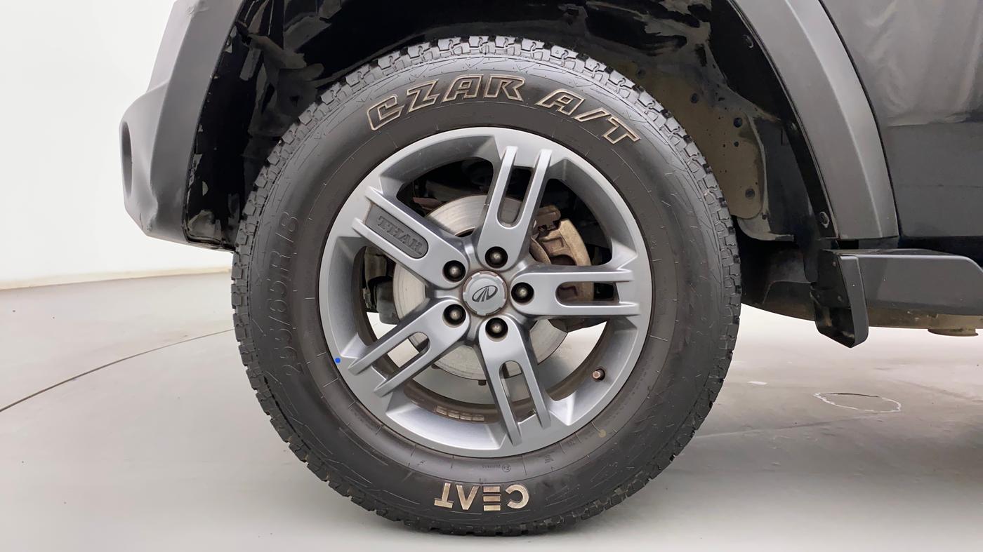 2021 Mahindra Thar LX PETROL HT 4WD AT, CNG, Automatic, 21,393 km, Left Front Wheel