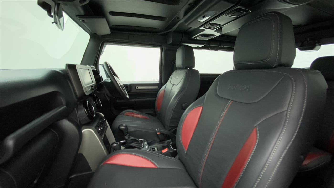 2021 Mahindra Thar LX PETROL HT 4WD AT, CNG, Automatic, 21,393 km, Right Side Front Door Cabin