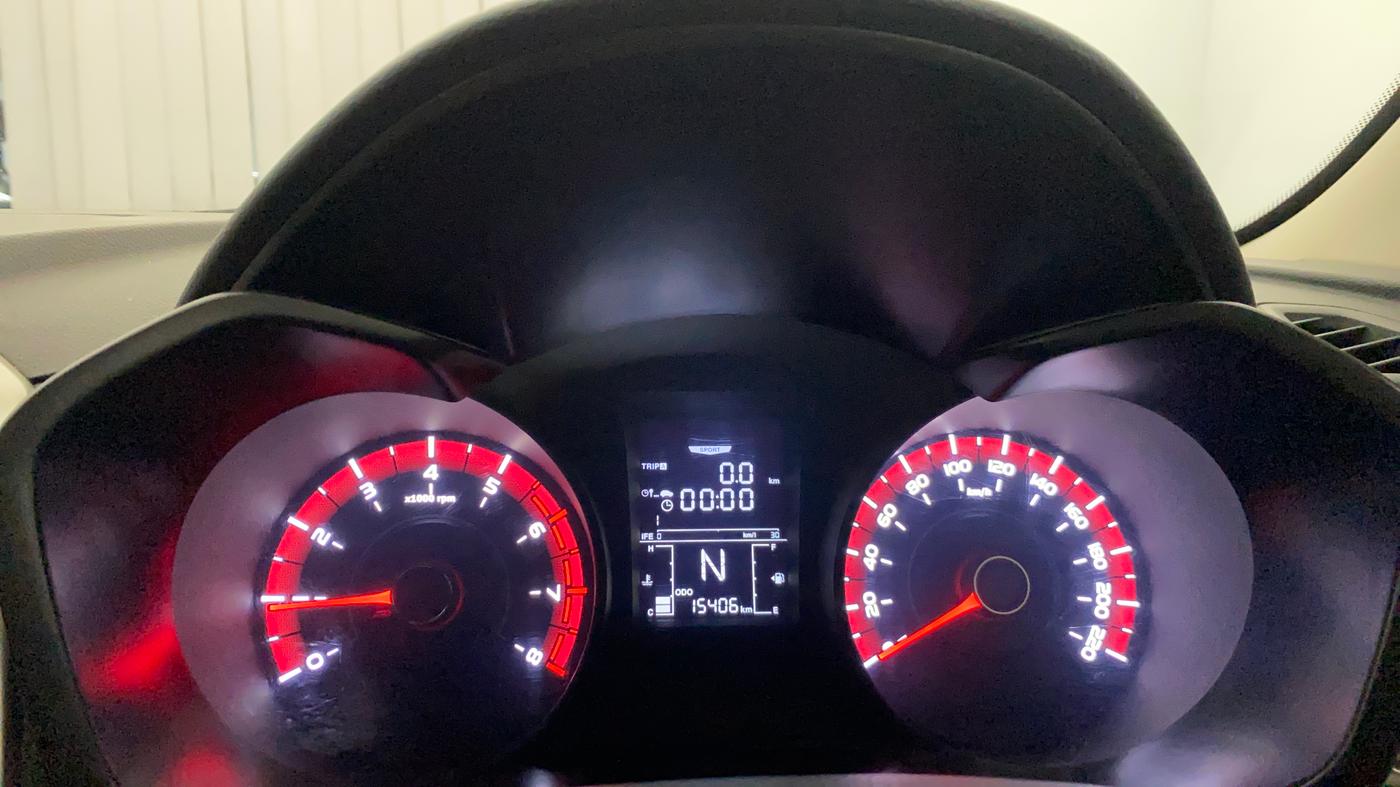 2020 Mahindra XUV300 W6 1.2 PETROL, Petrol, Manual, 15,386 km, Odometer Image