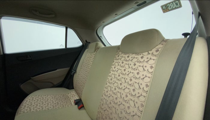 2015 Hyundai Grand i10 MAGNA 1.2 KAPPA VTVT, Petrol, Manual, 24,020 km, Right Side Rear Door Cabin