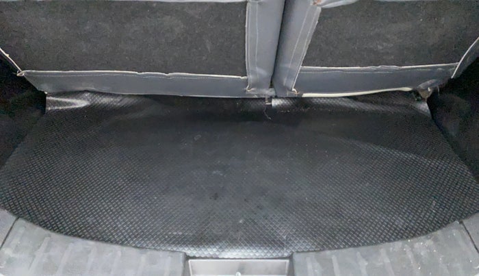 2013 Maruti Wagon R 1.0 VXI, Petrol, Manual, 22,080 km, Boot Inside