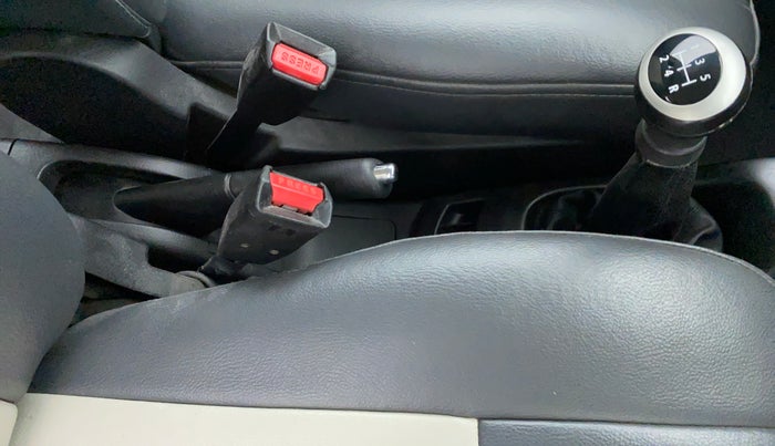 2013 Maruti Wagon R 1.0 VXI, Petrol, Manual, 22,080 km, Gear Lever