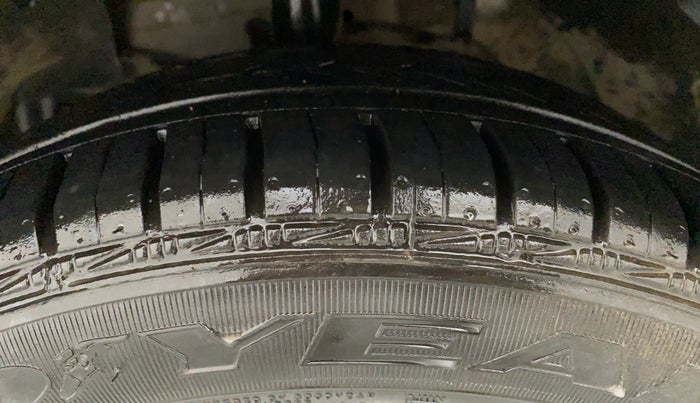 2014 Tata Zest XT PETROL, Petrol, Manual, 86,219 km, Left Front Tyre Tread