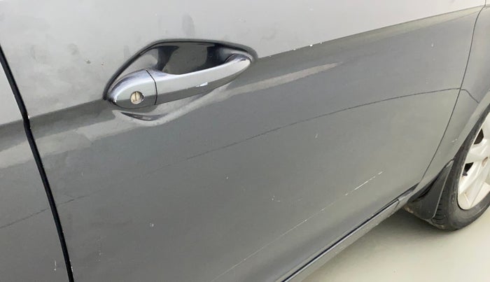 2014 Tata Zest XT PETROL, Petrol, Manual, 86,219 km, Driver-side door - Slightly dented
