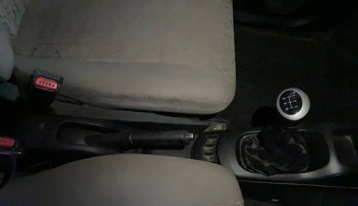 2014 Maruti Wagon R 1.0 VXI, Petrol, Manual, 64,178 km, Gear Lever