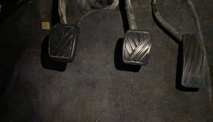 2014 Maruti Wagon R 1.0 VXI, Petrol, Manual, 64,178 km, Pedals