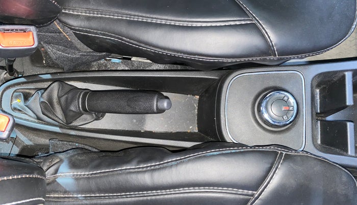 2025 Renault Kwid RXL(O) 1.0L AMT, Petrol, Automatic, 4,793 km, Gear Lever