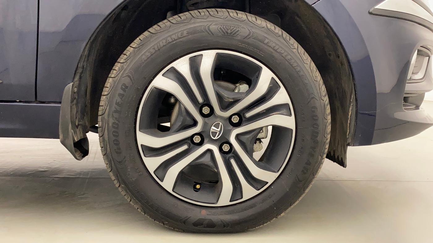 2022 Tata TIGOR XZ PLUS CNG, CNG, Manual, 1,370 km, Right Front Wheel