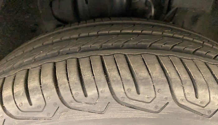 2022 Tata TIGOR XZ PLUS CNG, CNG, Manual, 1,370 km, Right Front Tyre Tread