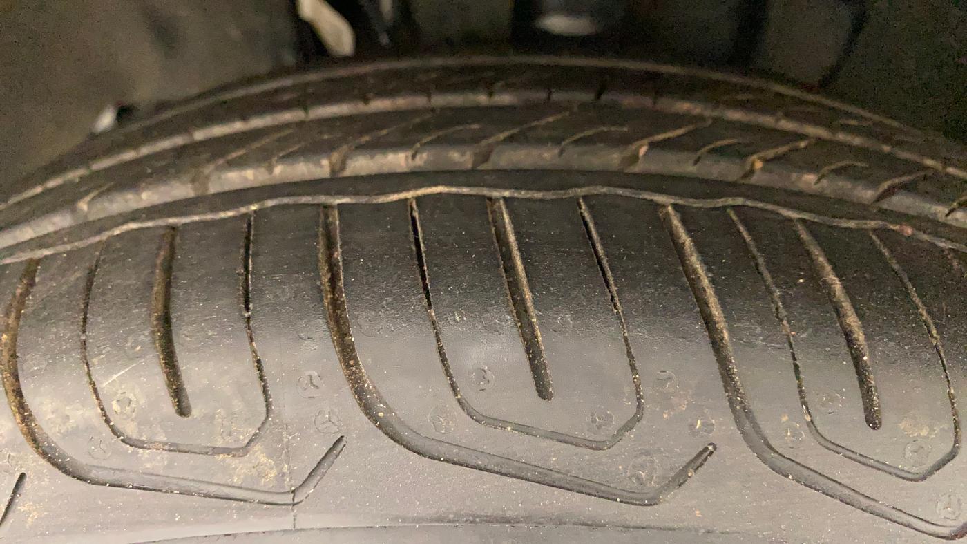 2022 Tata TIGOR XZ PLUS CNG, CNG, Manual, 1,370 km, Left Front Tyre Tread