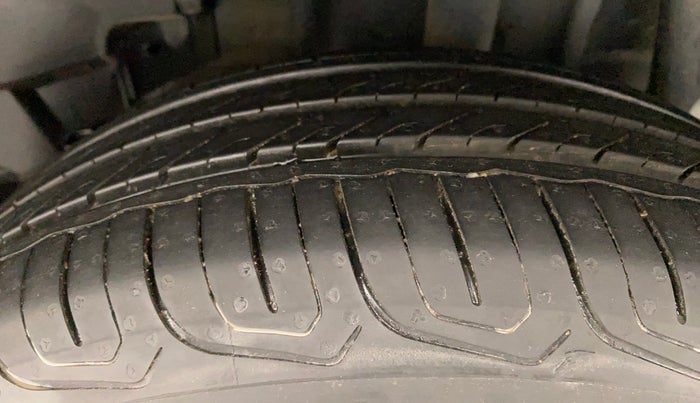 2022 Tata TIGOR XZ PLUS CNG, CNG, Manual, 1,370 km, Left Rear Tyre Tread