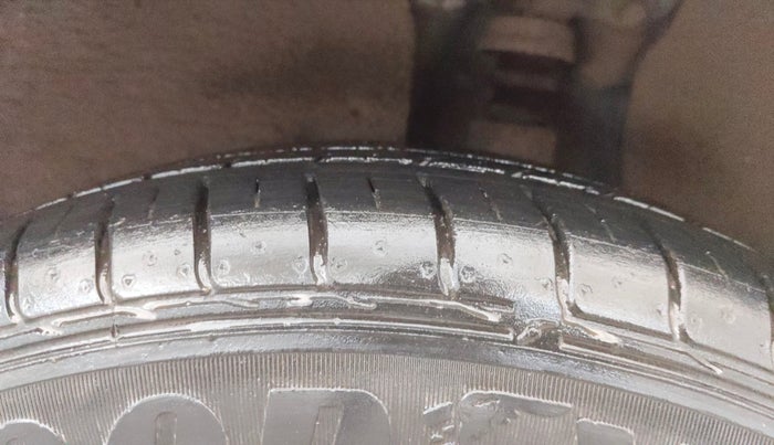 2016 Hyundai Creta S 1.6 PETROL, Petrol, Manual, 36,363 km, Left Rear Tyre Tread