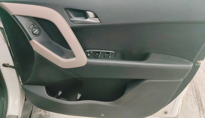 2016 Hyundai Creta S 1.6 PETROL, Petrol, Manual, 36,363 km, Driver Side Door Panels Control