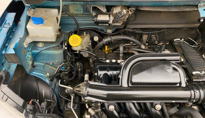 2023 Renault Kwid RXT 1.0 AMT, Petrol, Automatic, 25,339 km, Engine View - Right