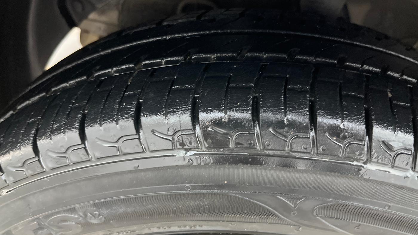 2021 Hyundai NEW SANTRO SPORTZ AMT, Petrol, Automatic, 25,468 km, Left Front Tyre Tread