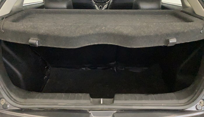 2017 Maruti Baleno DELTA PETROL 1.2, Petrol, Manual, 83,418 km, Boot Inside