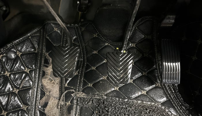 2022 KIA SONET HTX ANNIVERSARY EDITION 1.5, Diesel, Manual, 89,765 km, Pedals