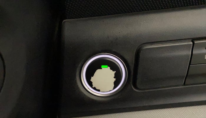 2020 Tata ALTROZ XZ PETROL, Petrol, Manual, 44,711 km, Keyless Start/ Stop Button