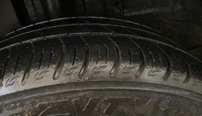 2020 Tata ALTROZ XZ PETROL, Petrol, Manual, 44,711 km, Right Rear Tyre Tread