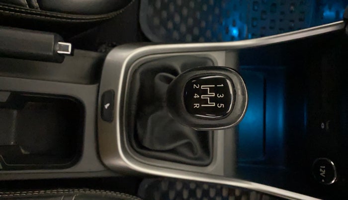 2020 Tata ALTROZ XZ PETROL, Petrol, Manual, 44,711 km, Gear Lever