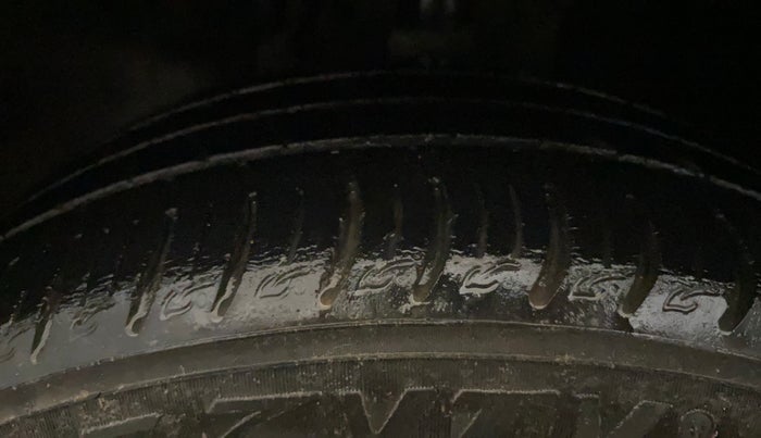 2020 Tata ALTROZ XZ PETROL, Petrol, Manual, 44,711 km, Left Front Tyre Tread