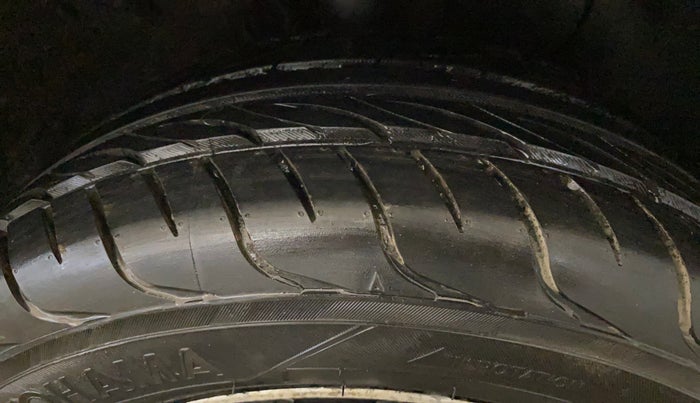 2014 Hyundai Elite i20 SPORTZ 1.2, Petrol, Manual, 54,215 km, Right Front Tyre Tread