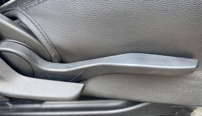 2023 Maruti Swift ZXI CNG, CNG, Manual, 28,512 km, Driver Side Adjustment Panel