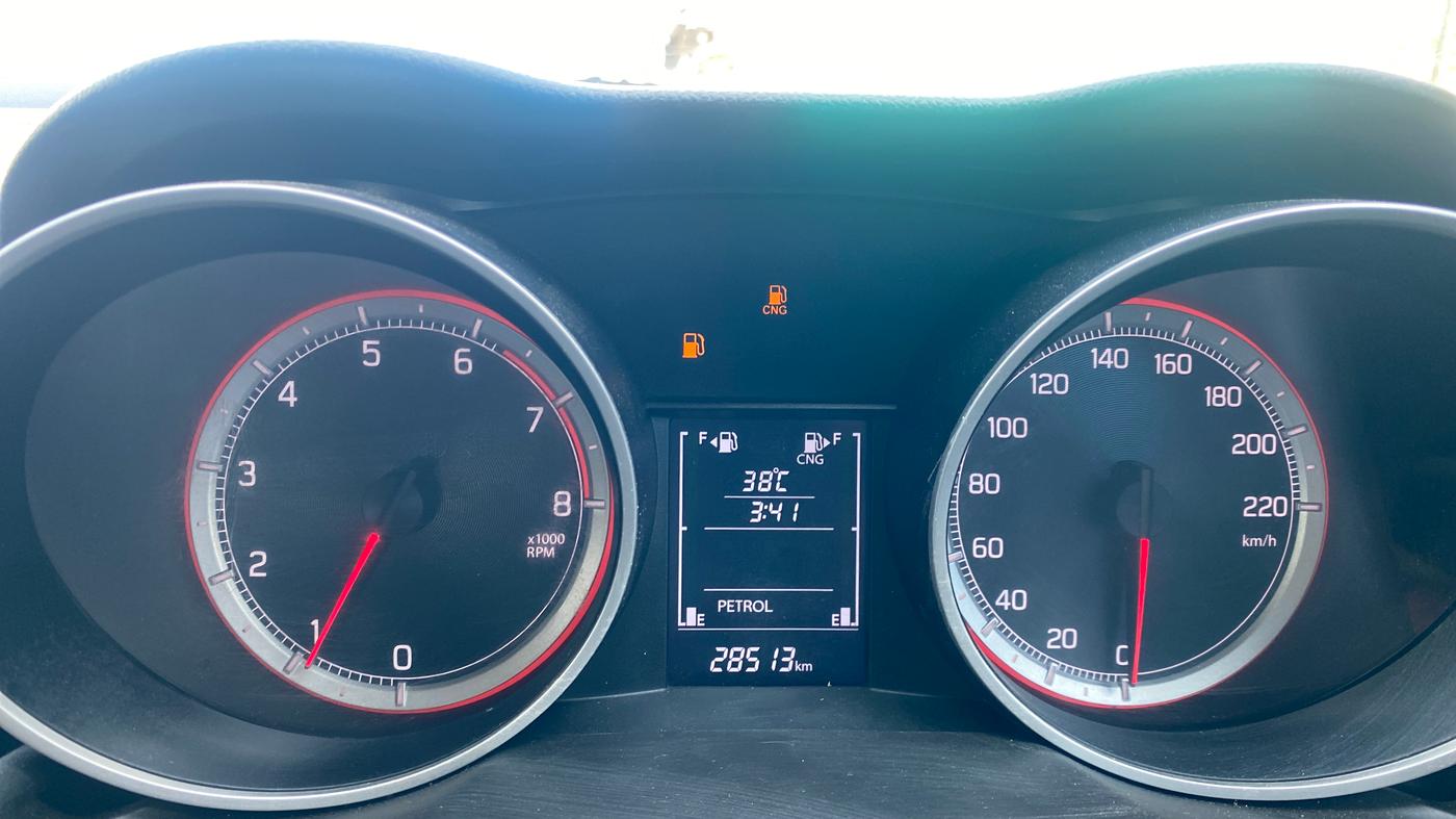 2023 Maruti Swift ZXI CNG, CNG, Manual, 28,512 km, Odometer Image