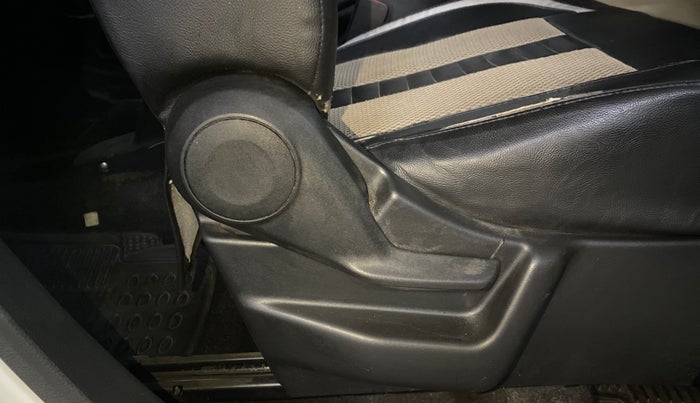 2019 Maruti New Wagon-R VXI 1.0, Petrol, Manual, 93,262 km, Driver Side Adjustment Panel