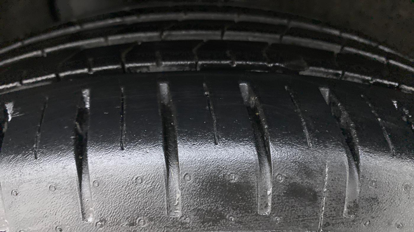 2019 Maruti Baleno ZETA PETROL 1.2, Petrol, Manual, 16,086 km, Right Rear Tyre Tread