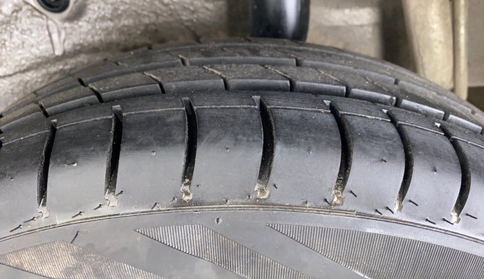 2016 Maruti Celerio VXI AMT, Petrol, Automatic, 65,851 km, Left Rear Tyre Tread
