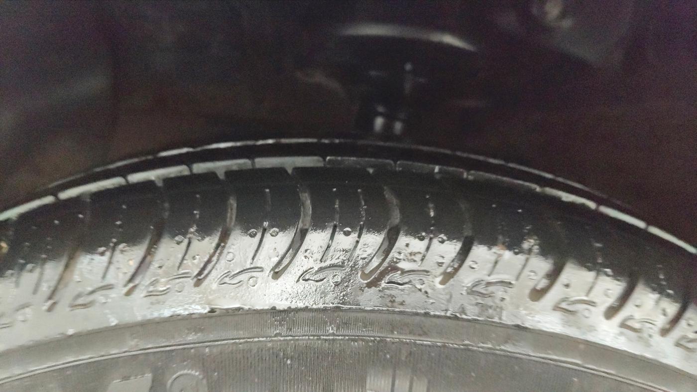 2016 Hyundai Xcent S 1.2, Petrol, Manual, 14,234 km, Left Front Tyre Tread