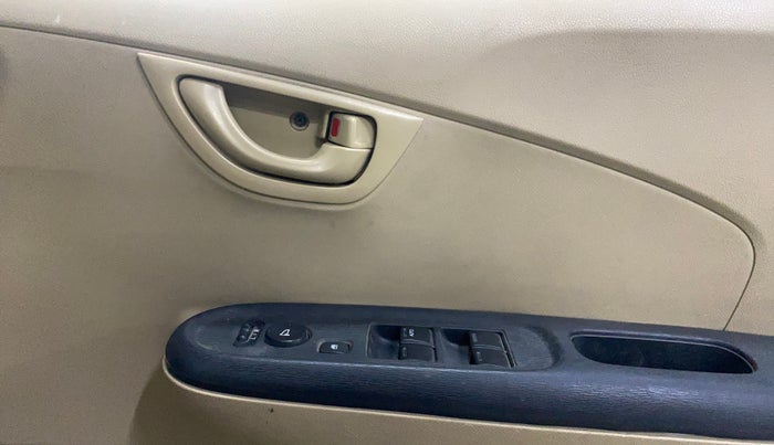 2014 Honda Amaze 1.5L I-DTEC SX, Diesel, Manual, 46,465 km, Driver Side Door Panels Control