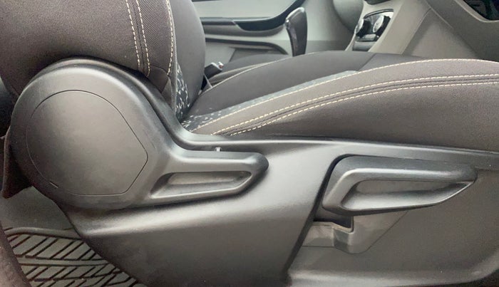 2020 Tata Tiago XZA PLUS PETROL, Petrol, Automatic, 65,535 km, Driver Side Adjustment Panel