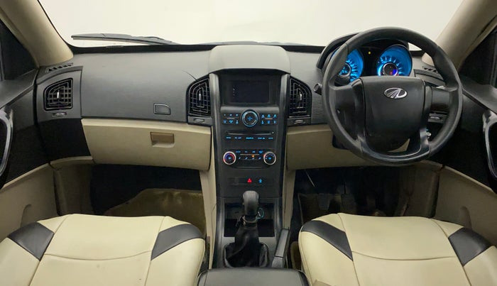 2017 Mahindra XUV500 W4, Diesel, Manual, 58,144 km, Dashboard