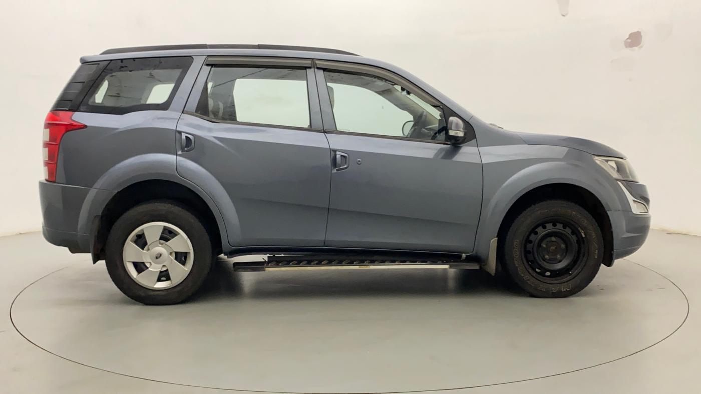 2017 Mahindra XUV500 W4, Diesel, Manual, 58,144 km, Right Side