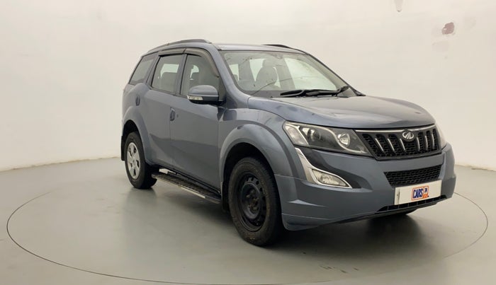 2017 Mahindra XUV500 W4, Diesel, Manual, 58,144 km, Right Front Diagonal
