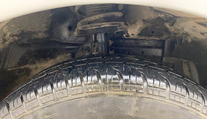 2013 Maruti Swift Dzire VXI, Petrol, Manual, 97,902 km, Right Front Tyre Tread