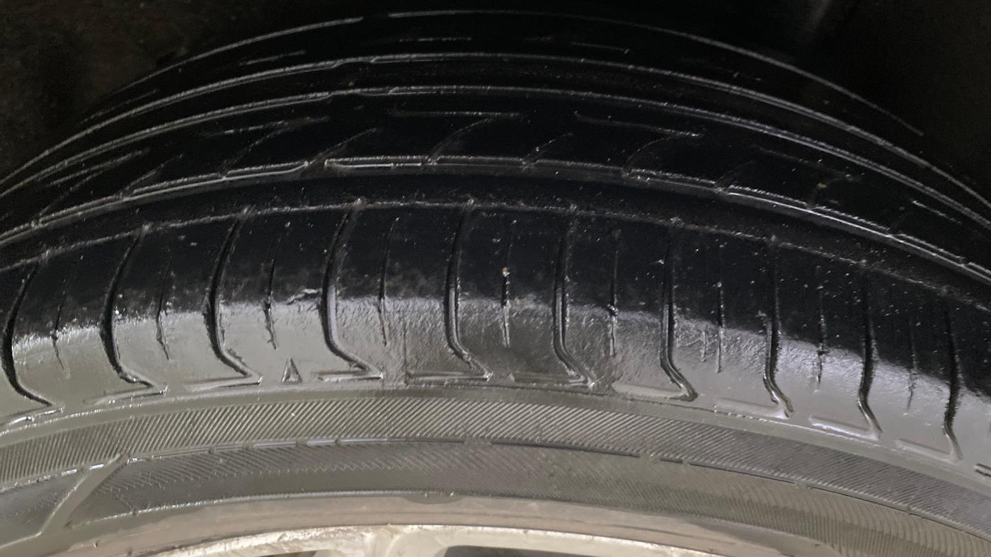 2014 Ford Ecosport TITANIUM 1.5L DIESEL, Diesel, Manual, 1,01,255 km, Left Rear Tyre Tread