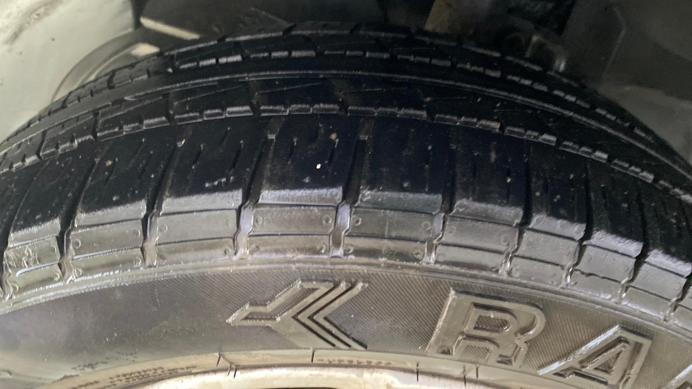 2014 Ford Ecosport TITANIUM 1.5L DIESEL, Diesel, Manual, 1,01,255 km, Left Front Tyre Tread