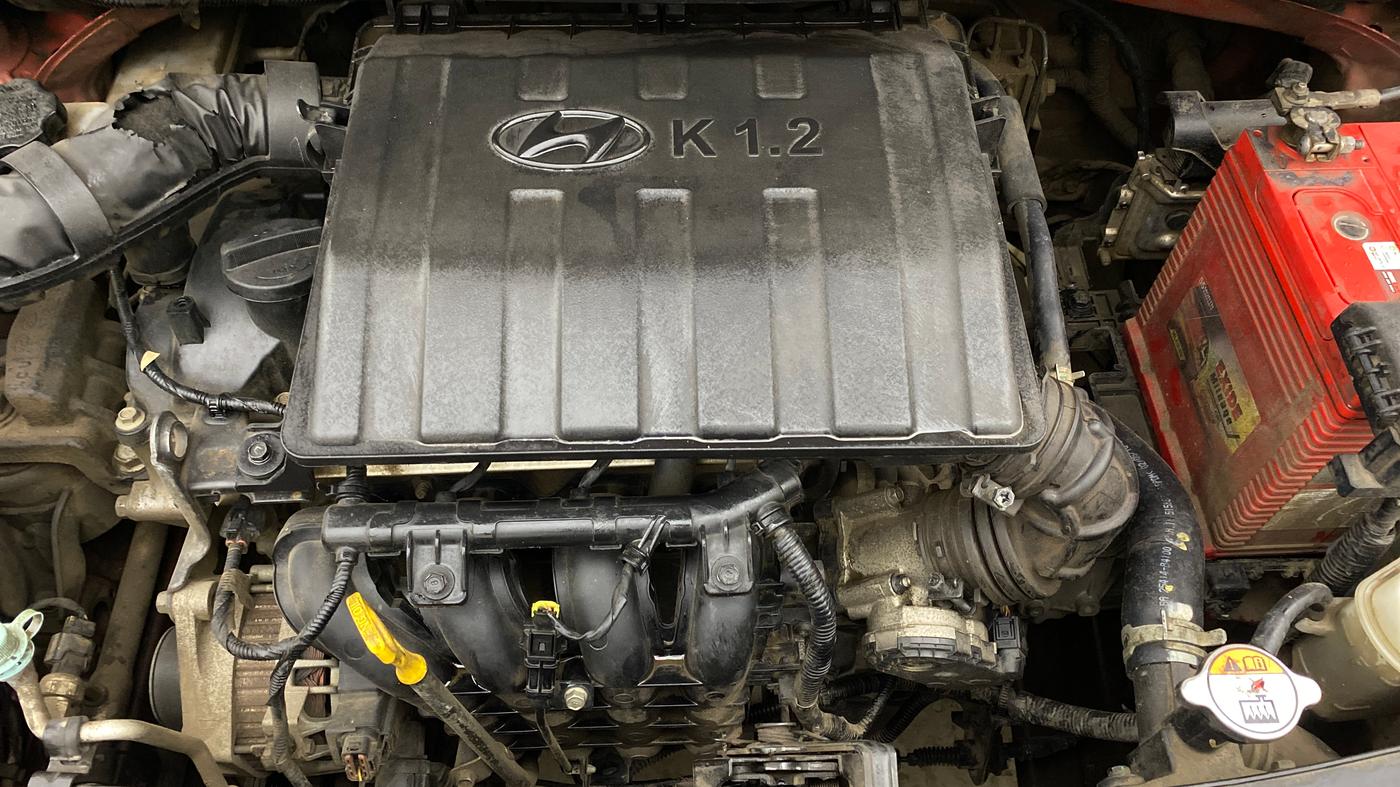 2016 Hyundai Xcent S 1.2, Petrol, Manual, 48,618 km, Engine View