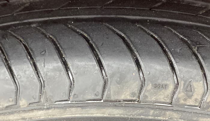 2013 Ford Ecosport TITANIUM 1.5L PETROL AT, Petrol, Automatic, 51,237 km, Right Rear Tyre Tread